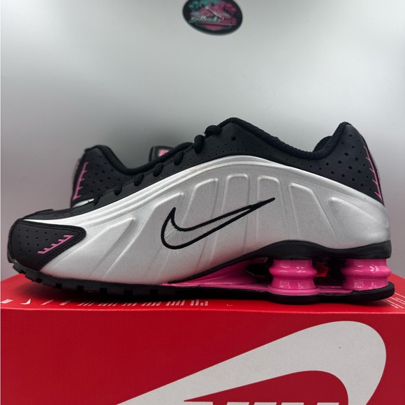 Nike Shox R4 Black Metallic Silver Pinksicle BRAND NEW Size 10 Women - Picture 6 of 8